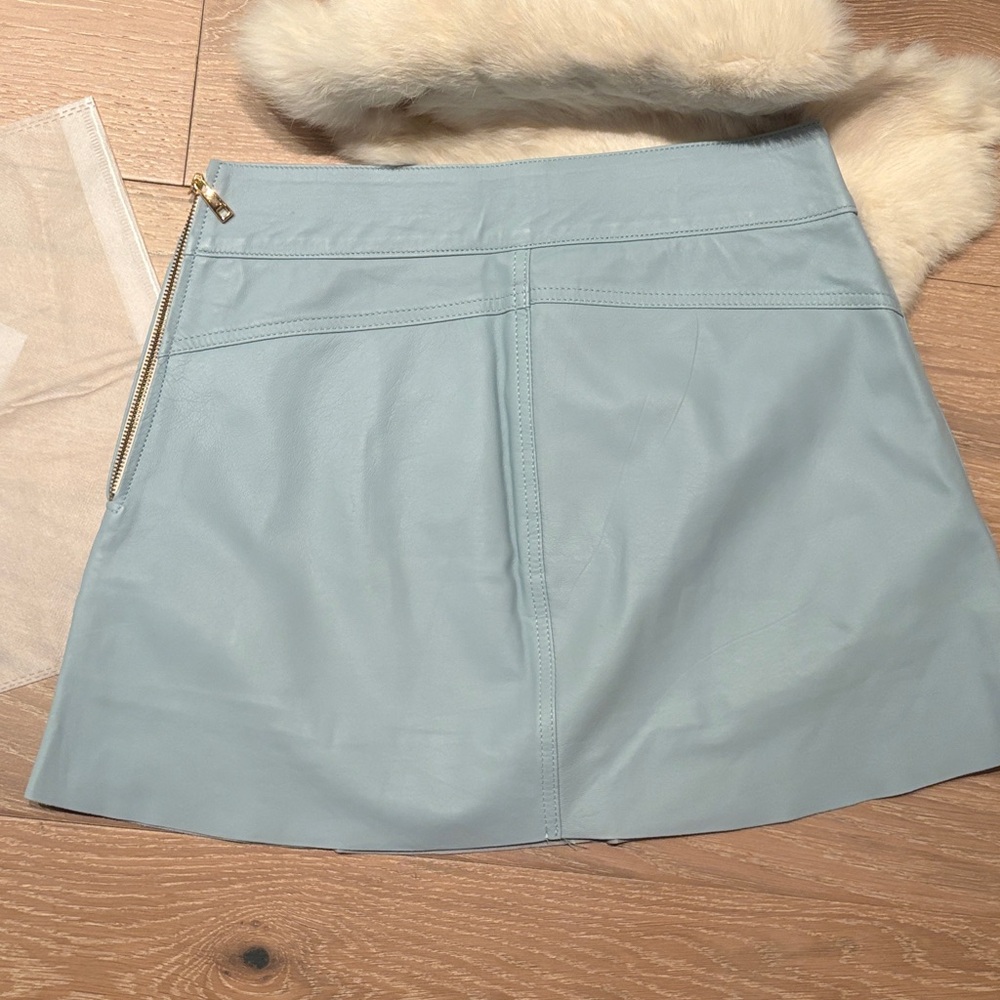 Chic Light Blue Leather Mini Skirt